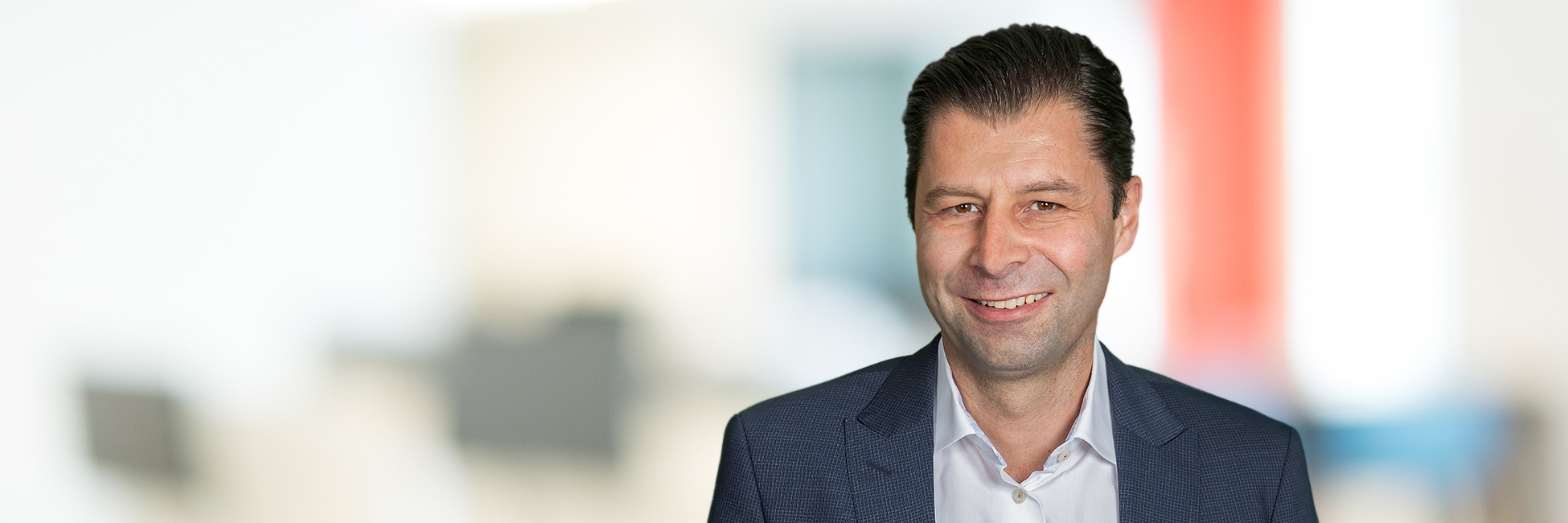 Headshot of Stephan Erni