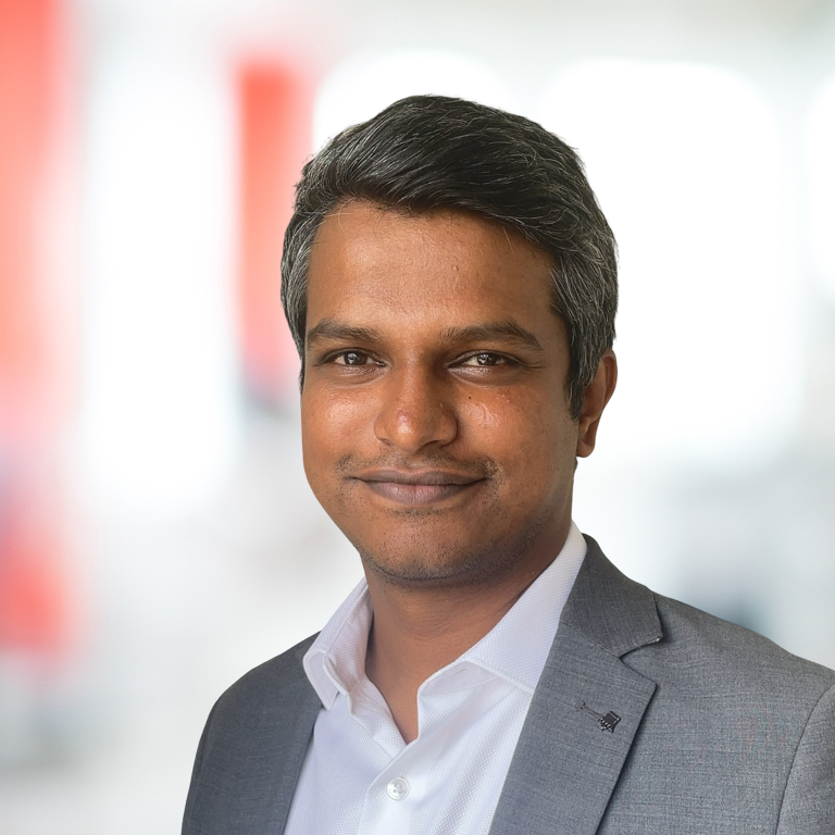 Headshot of Vinay Kulkarni 