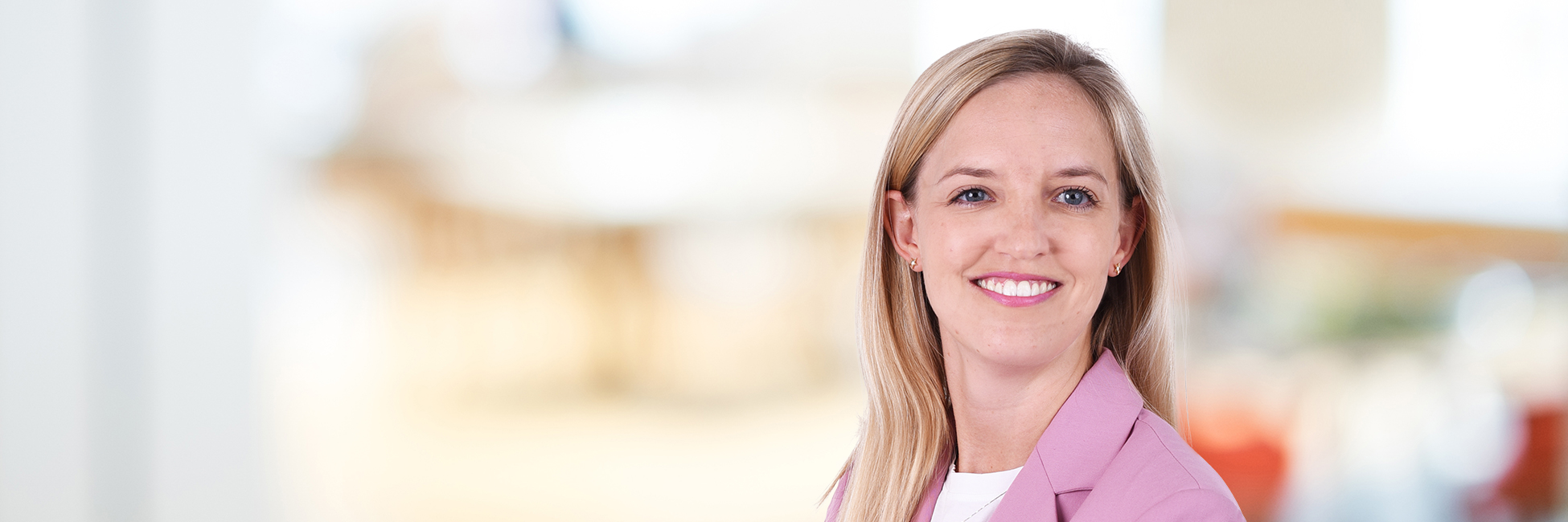 Headshot of Sophie Tinz