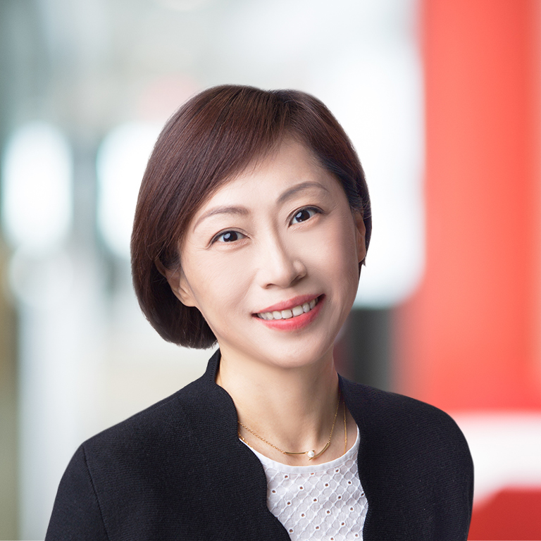 Headshot of Yali Hou