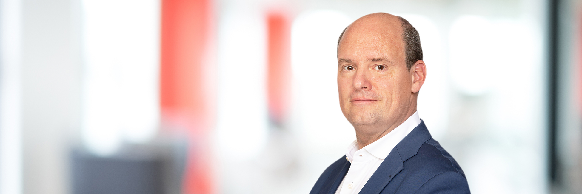 Headshot of Nikola Glusac