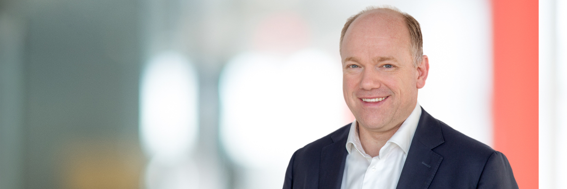 Headshot of Markus Simon