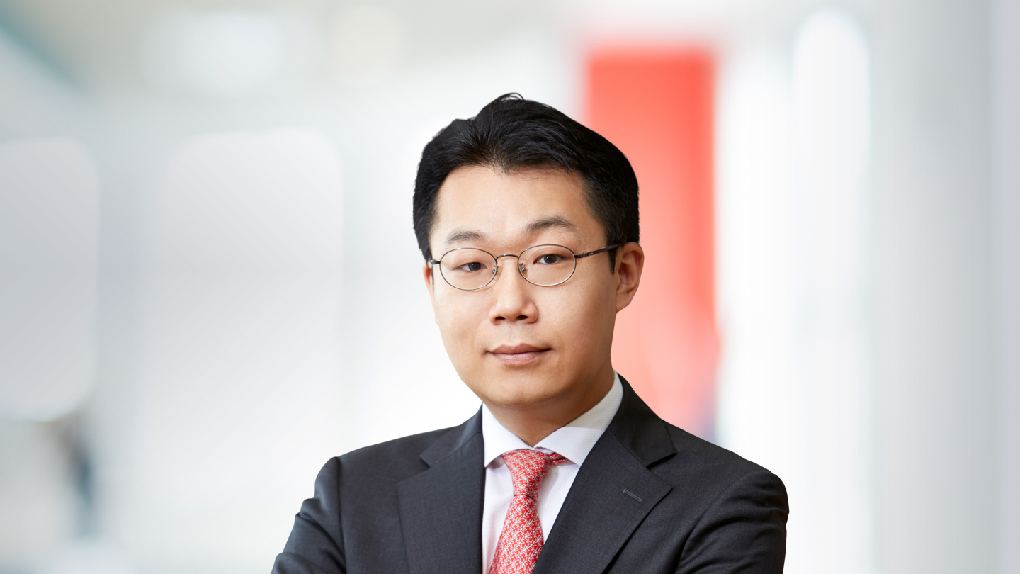 Headshot of Wooseok Shin