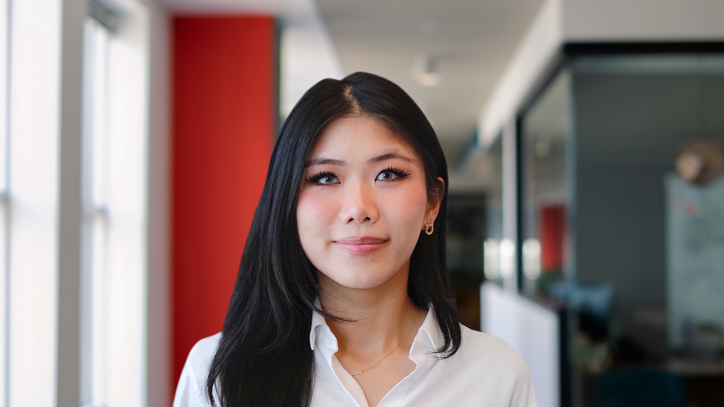 Headshot of Julia Cao