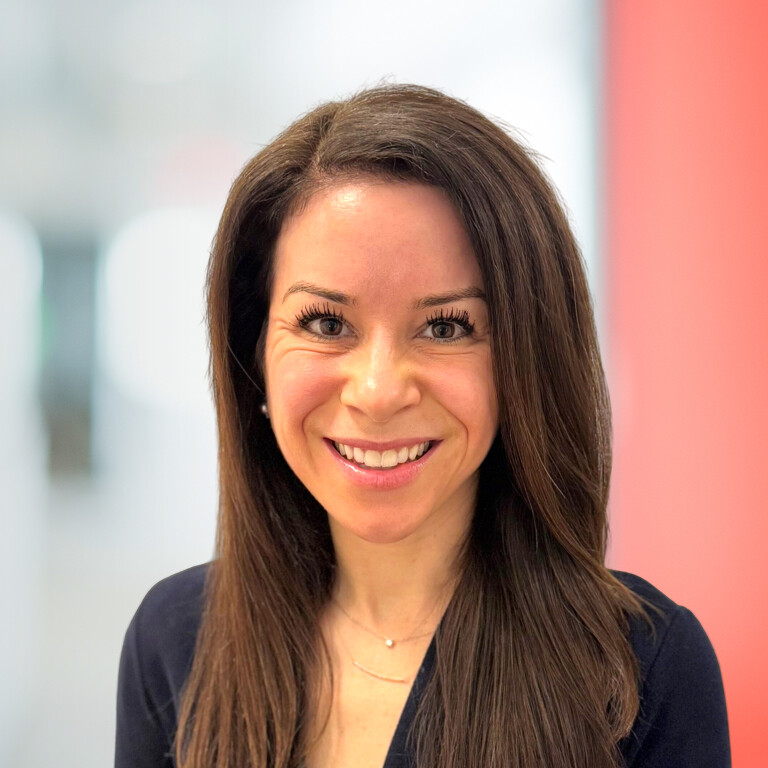 Headshot of Hanna Kadesch