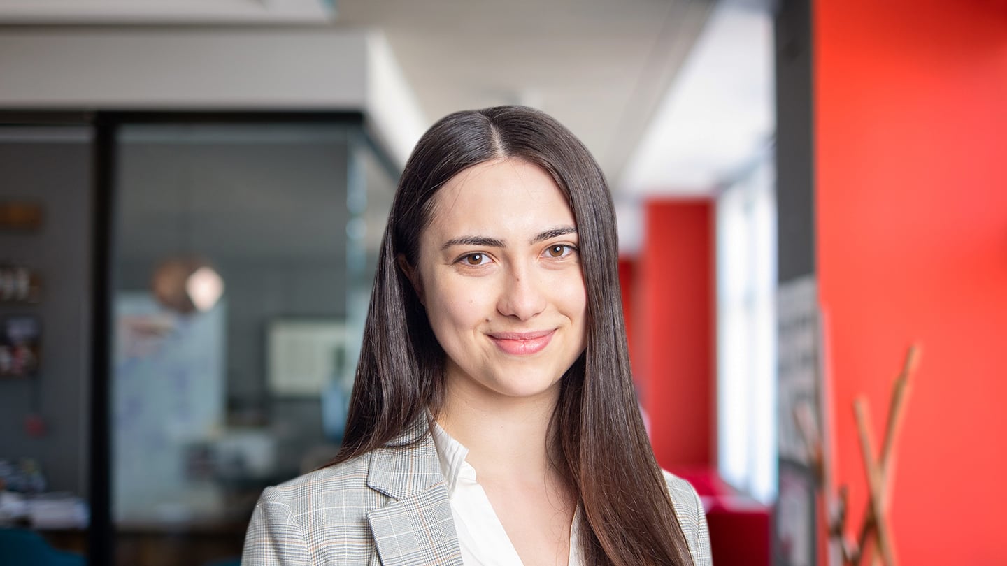 Headshot of Anamaria Mehta