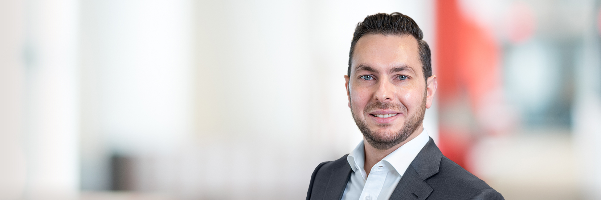 Headshot of Eric Guraieb