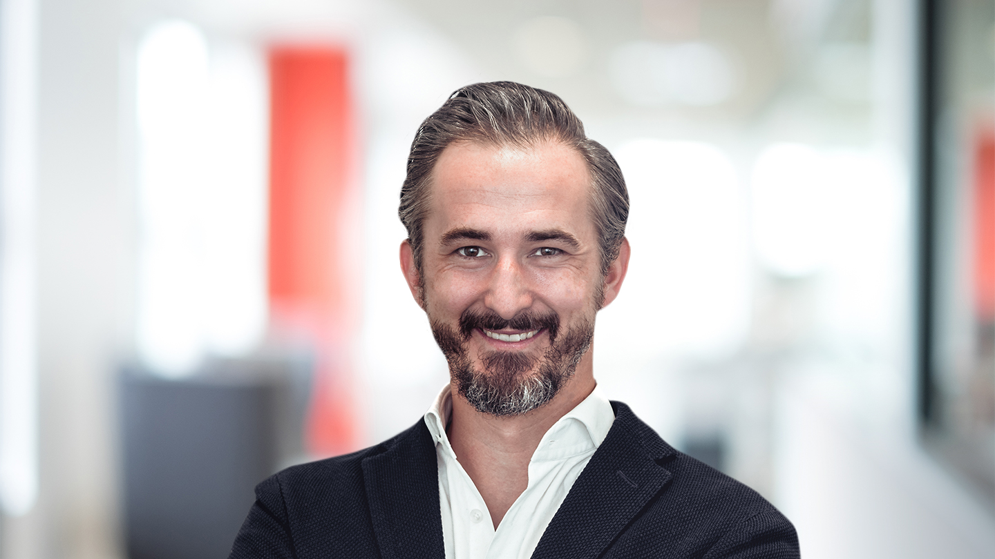 Headshot of Heinz Klein