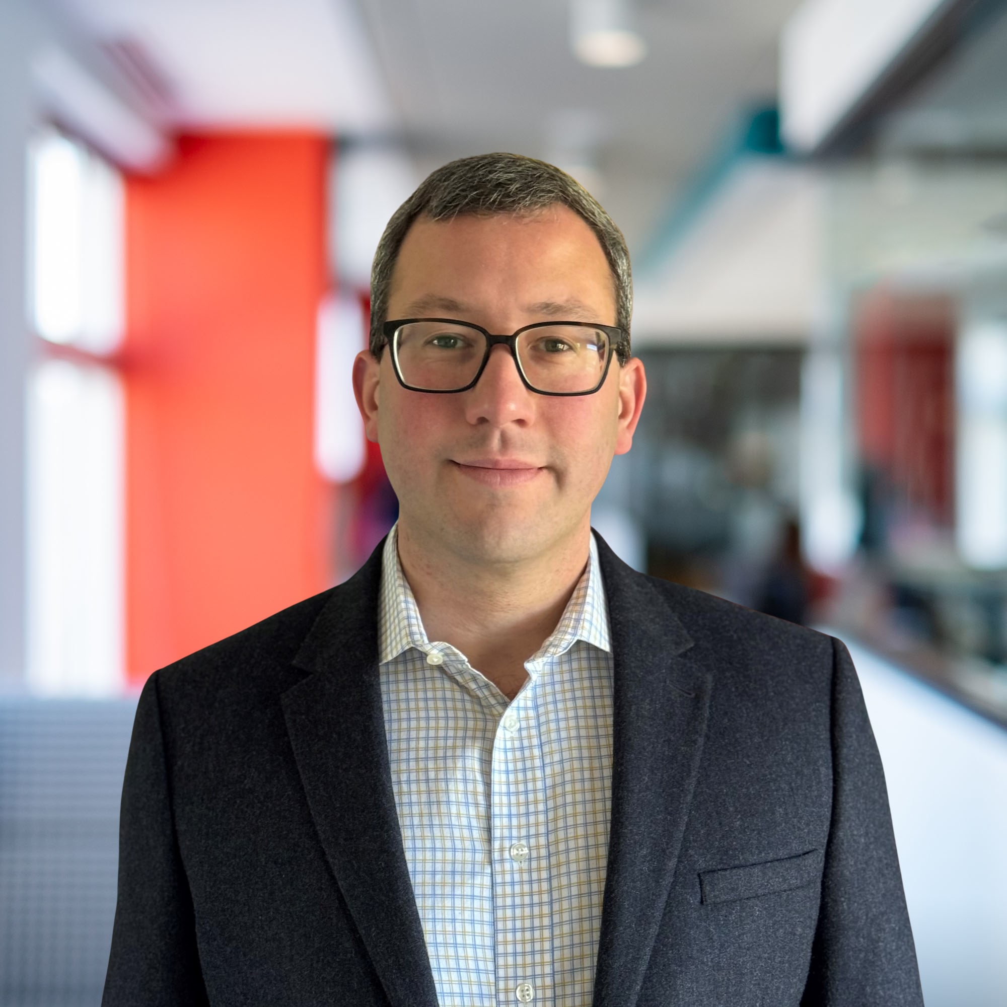 Headshot of Alexander Smyth