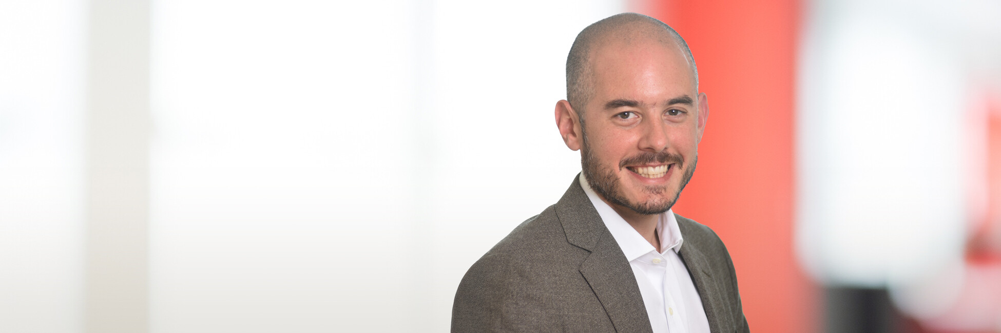 Headshot of Paulo Goncalves