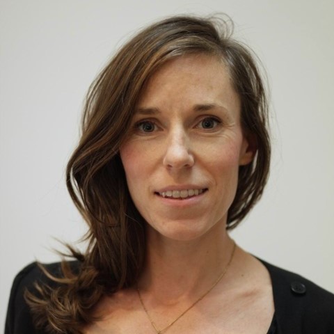 Headshot of Ruth Lewis