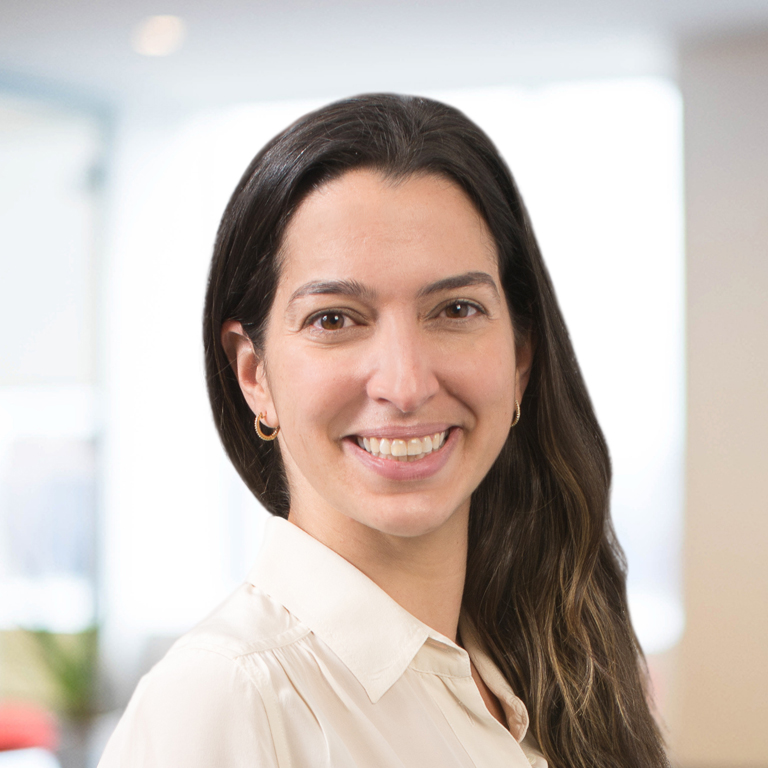 Headshot of Fernanda Lima