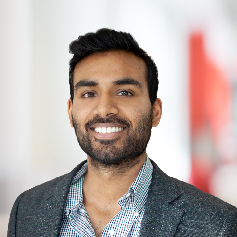 Headshot of Arun Gomatam