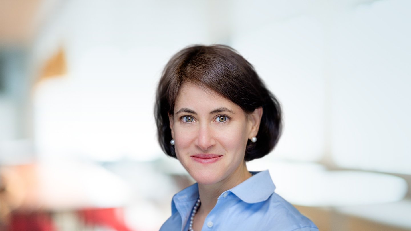 Headshot of Karen Harris