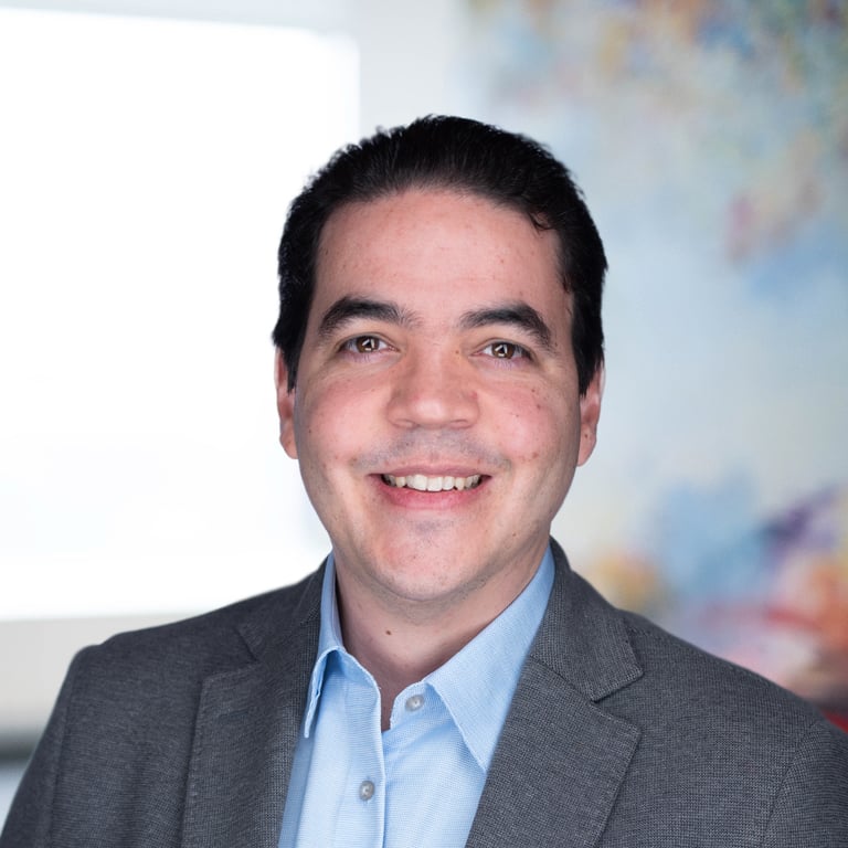 Headshot of Dámaso Fernández