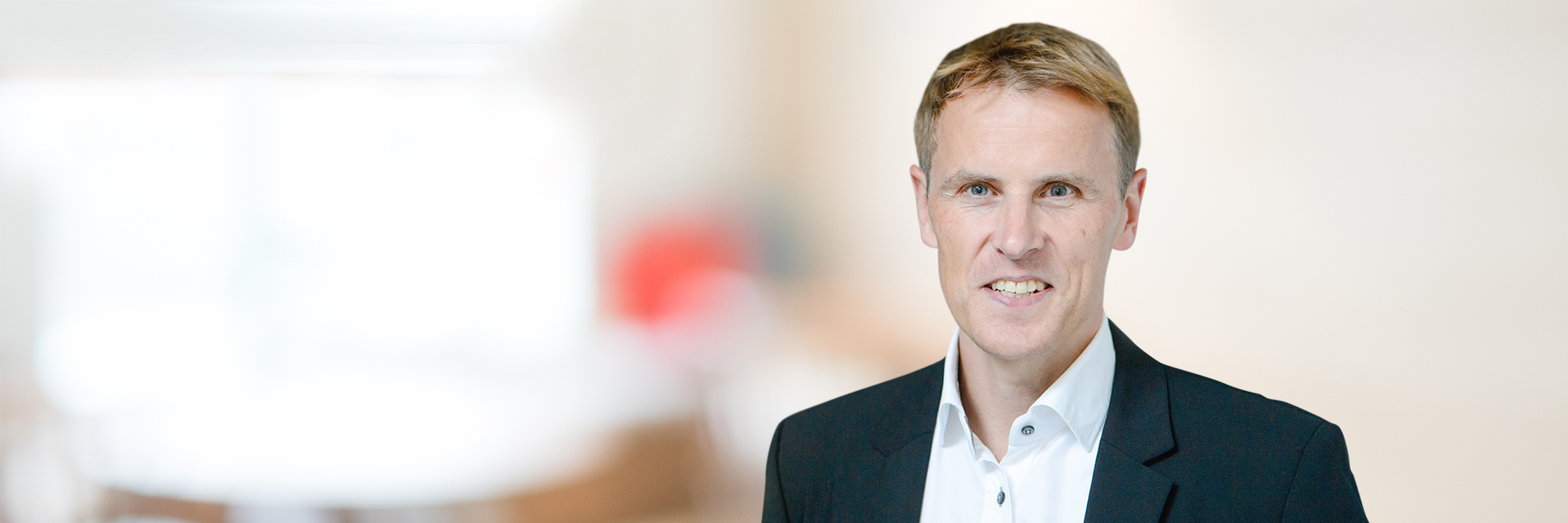 Headshot of Steffen Zimmer