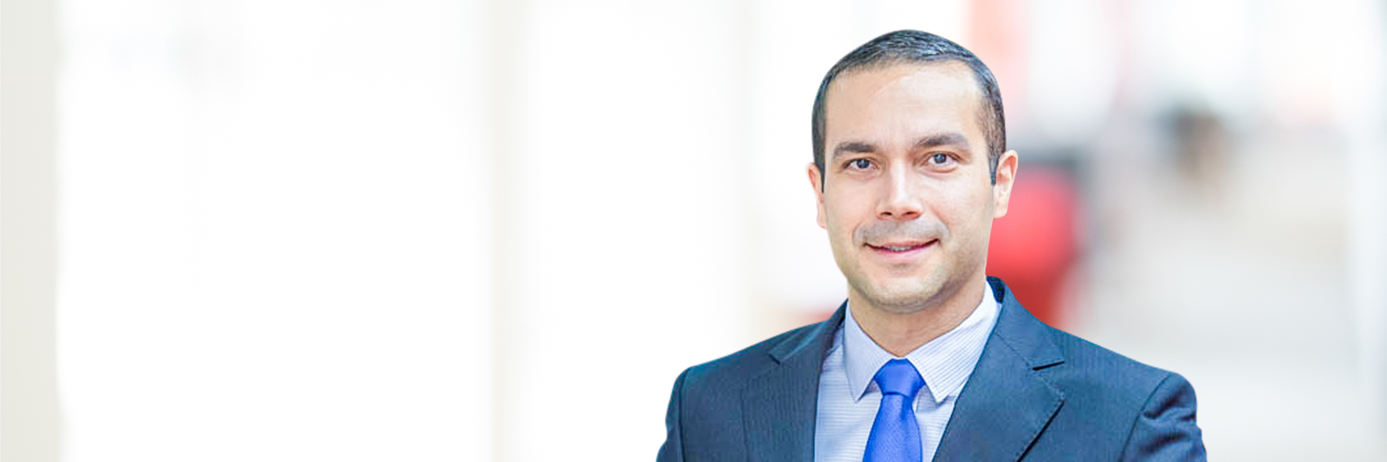 Headshot of Ives Moraes