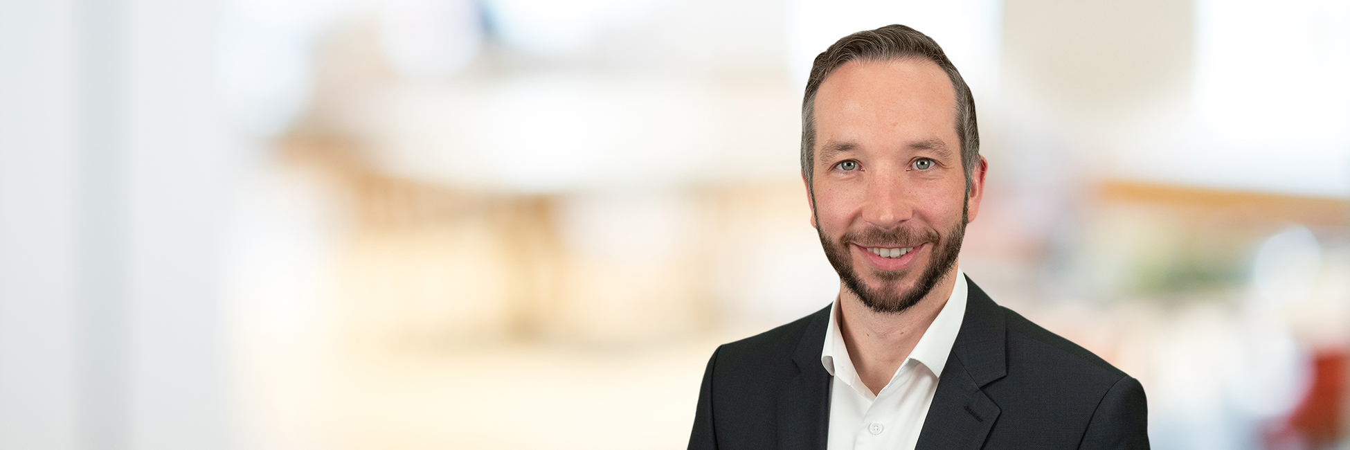 Headshot of Steffen Dempfle