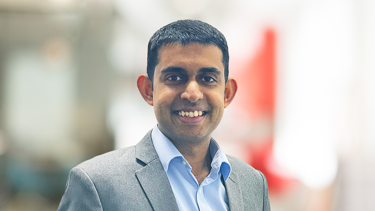 Headshot of Dhruva Murugasu