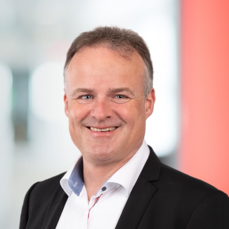 Headshot of Oliver Gertz