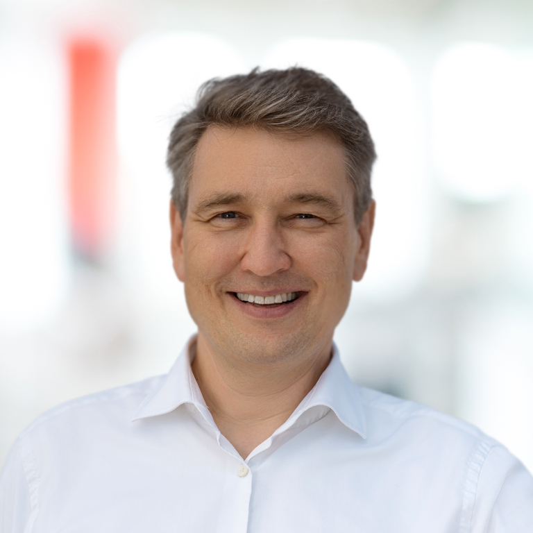 Headshot of Franz-Robert Klingan