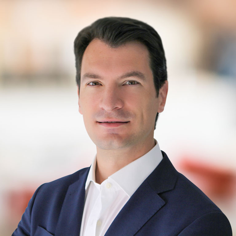 Headshot of Santiago Casanova