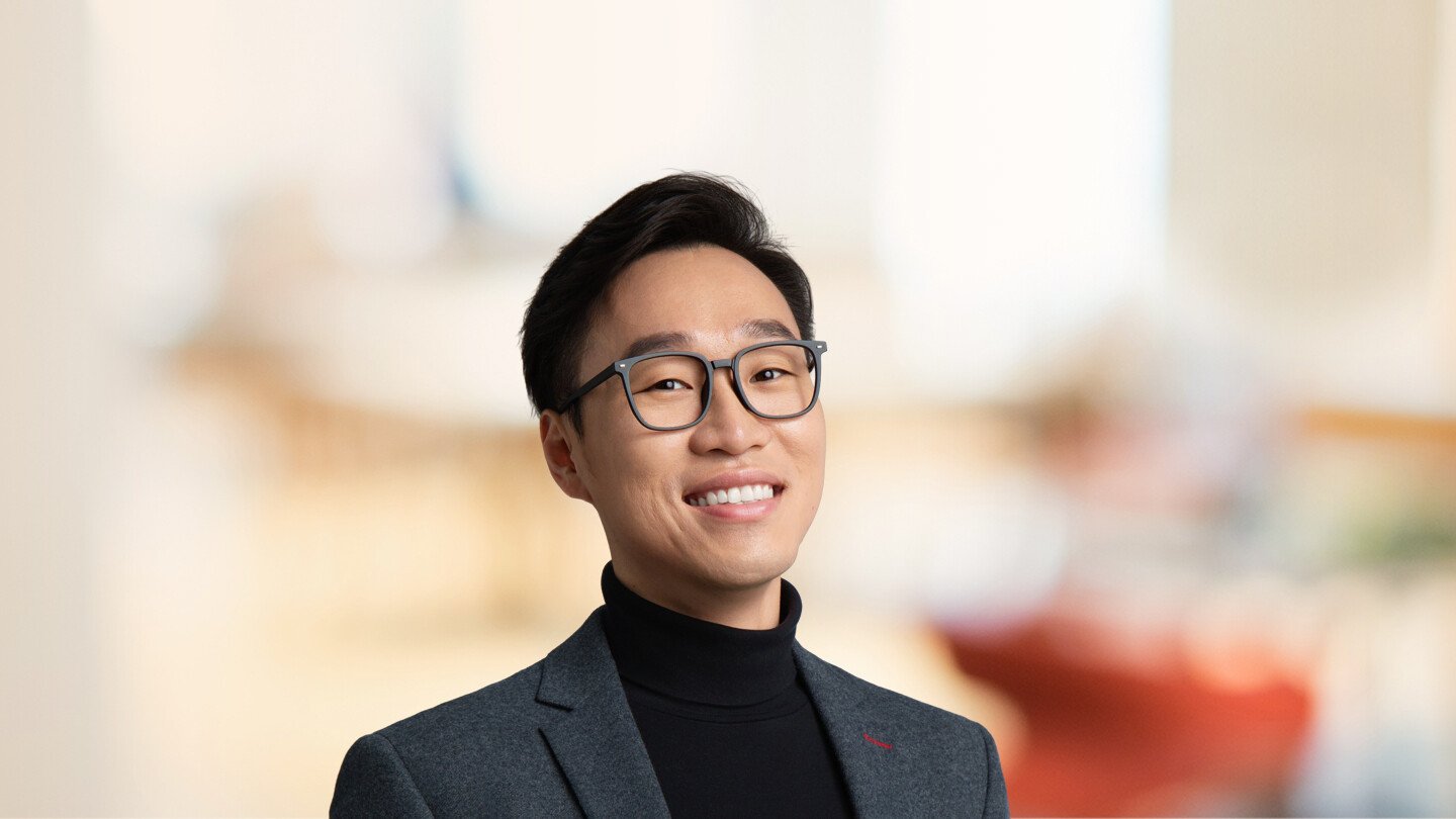 Headshot of Tenson Zhao