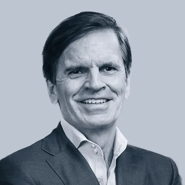 Headshot of Alex Dibelius