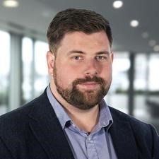 Headshot of Peter Radford