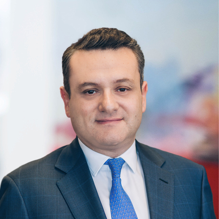 Headshot of Oleg Geyler