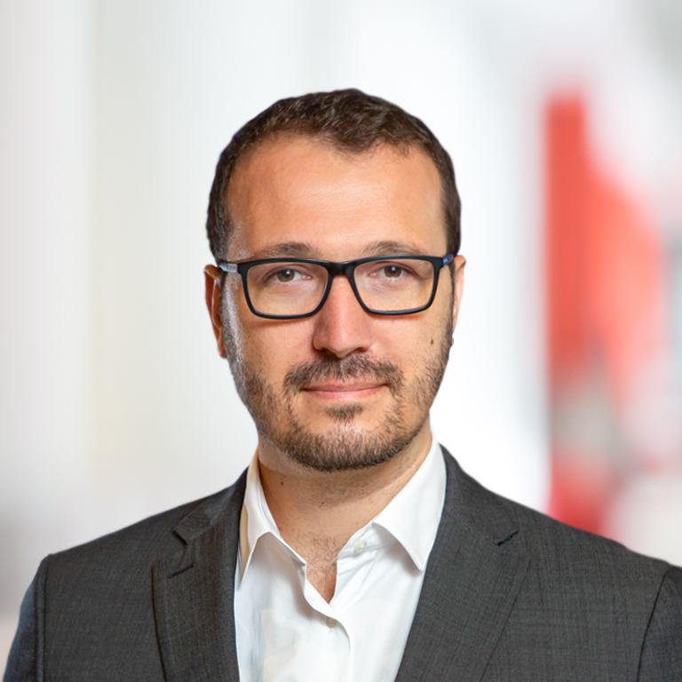 Headshot of Casper Steenkamp