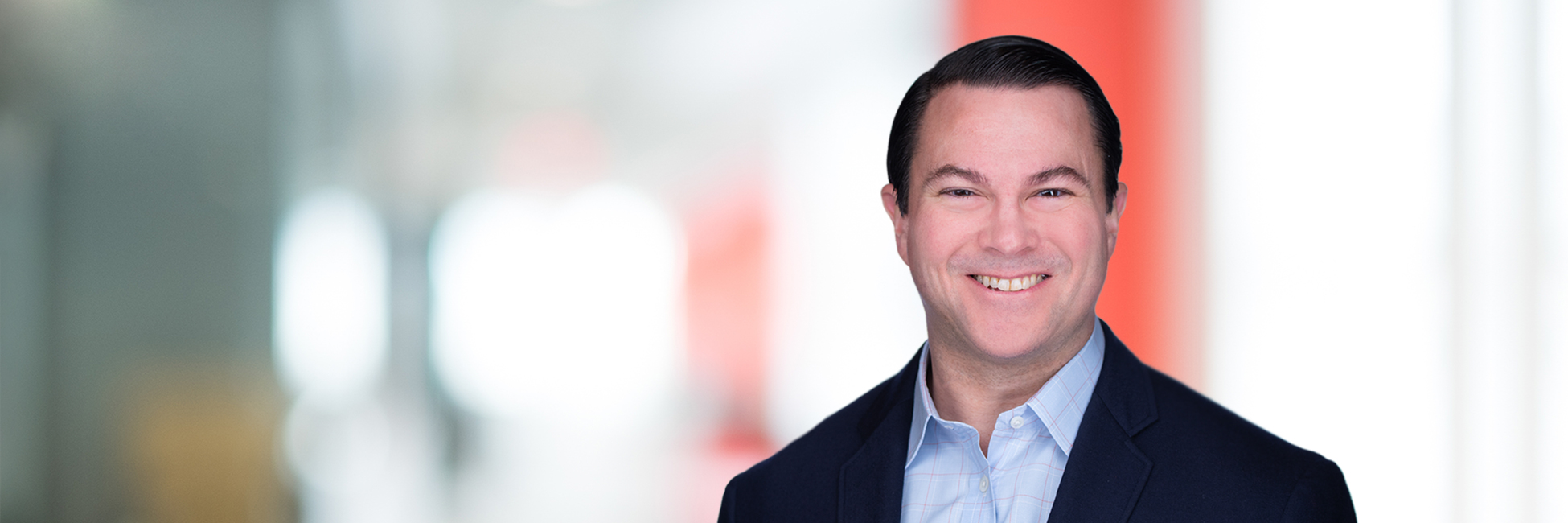 Headshot of Will Warren