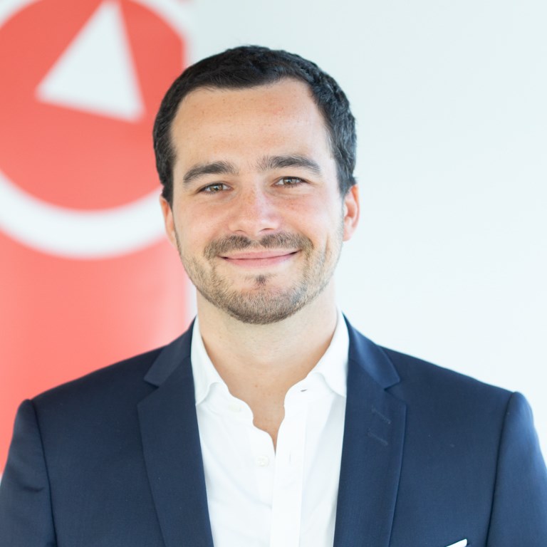 Headshot of Elie Melviez