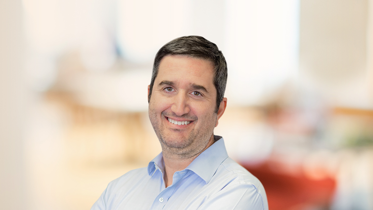 Headshot of Andres Gallardo