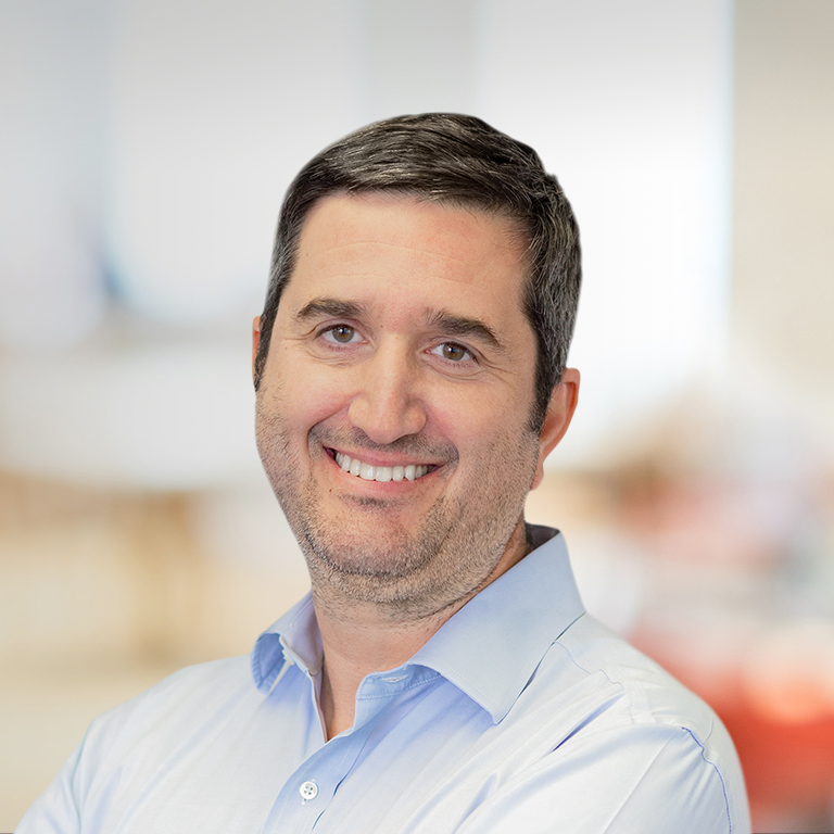 Headshot of Andres Gallardo