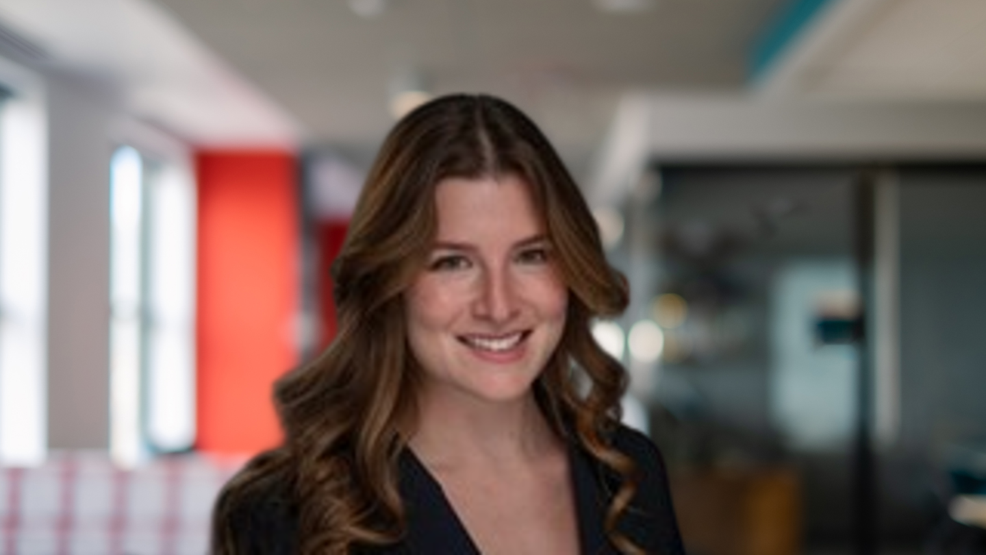 Headshot of Abbie Tosheff
