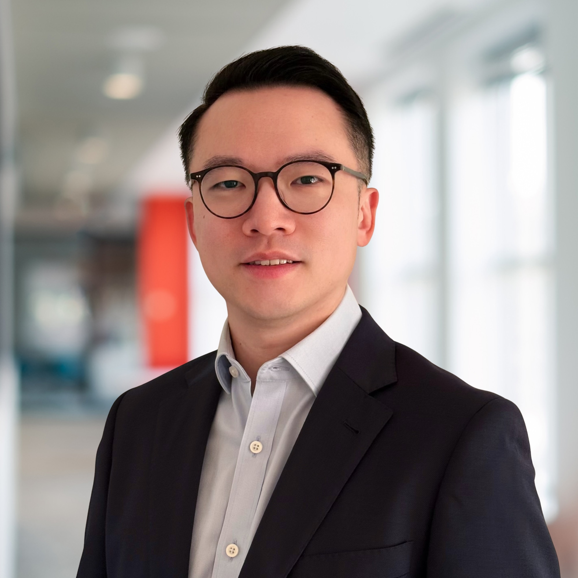 Headshot of John Zheng