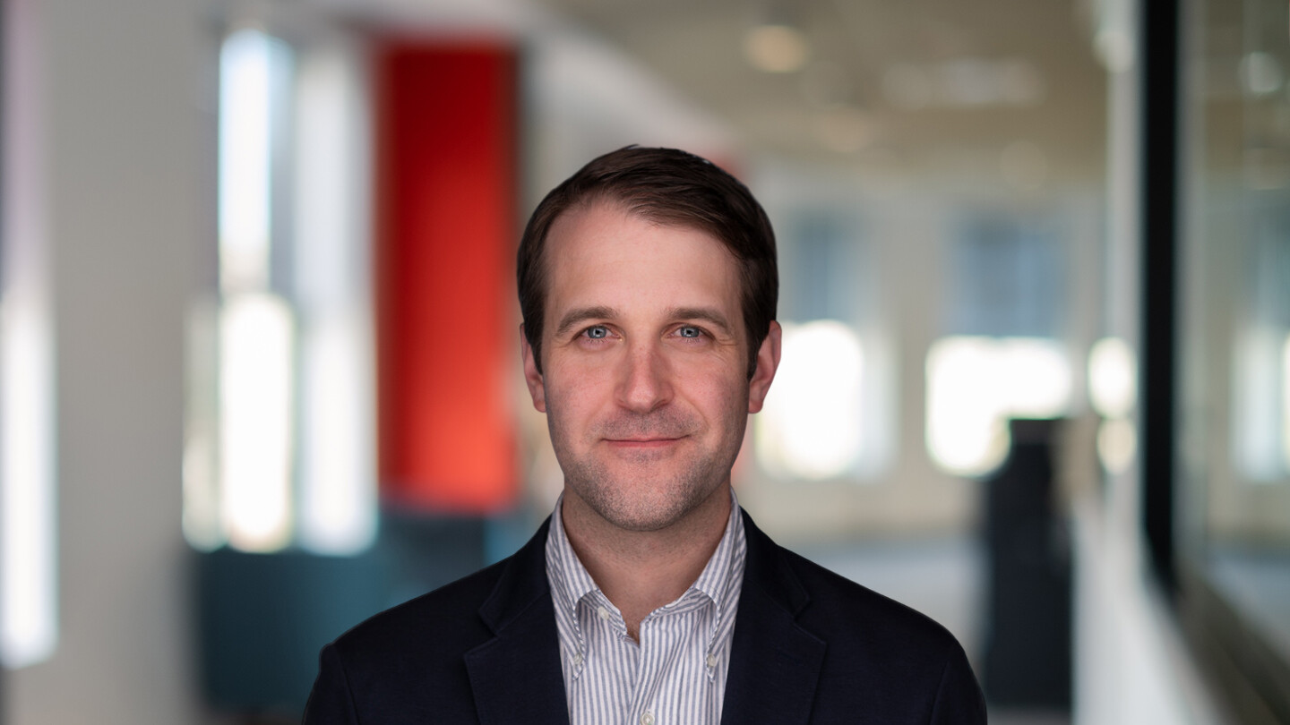 Headshot of Douglas Kurdziel