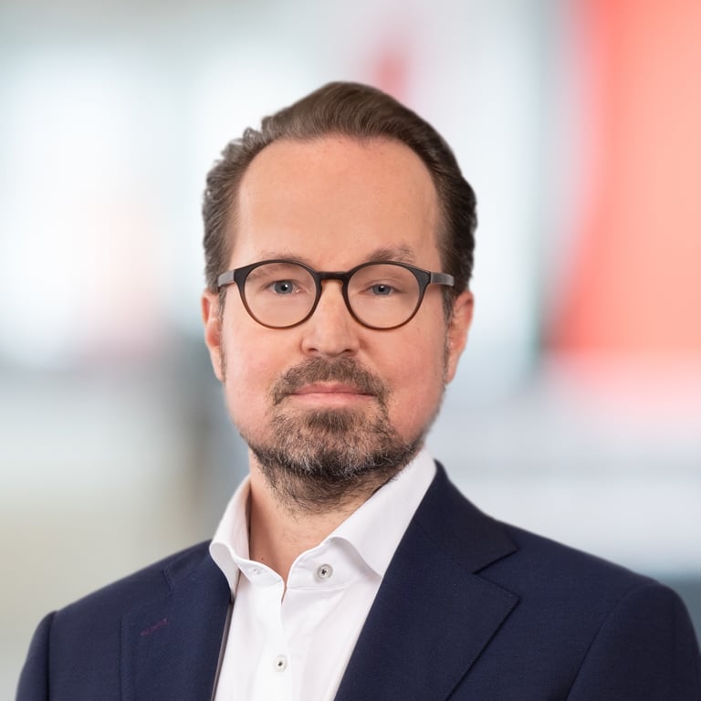 Headshot of Dieter Meyer