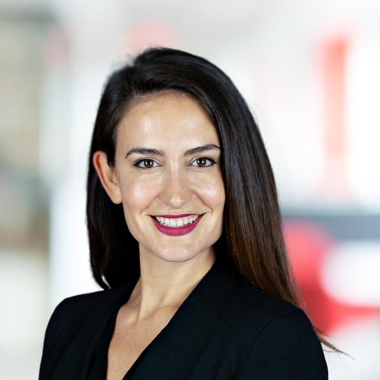 Headshot of Tevia Segovia