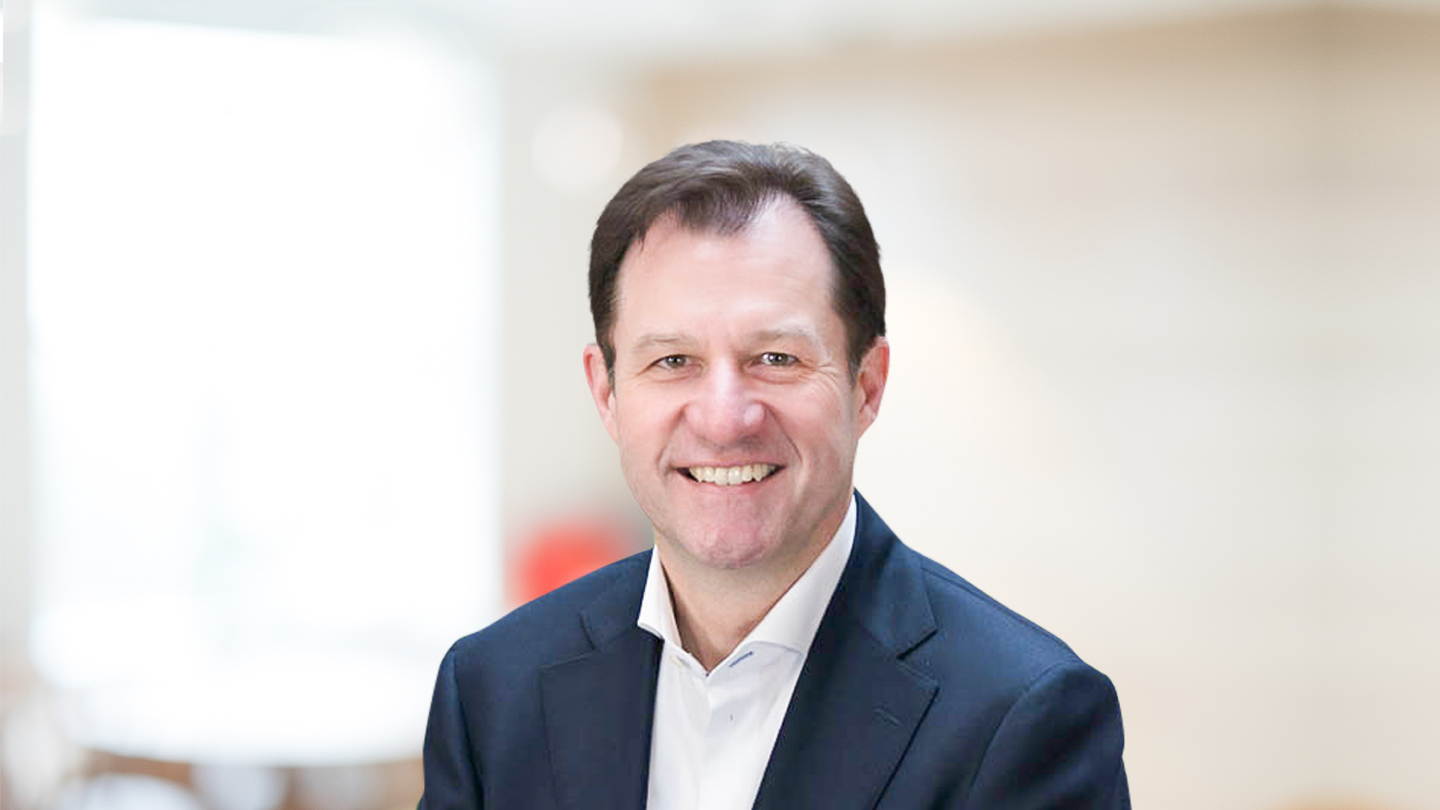 Headshot of Jörg Gnamm