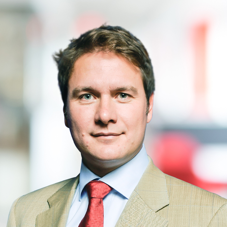 Headshot of Eduardo Giménez