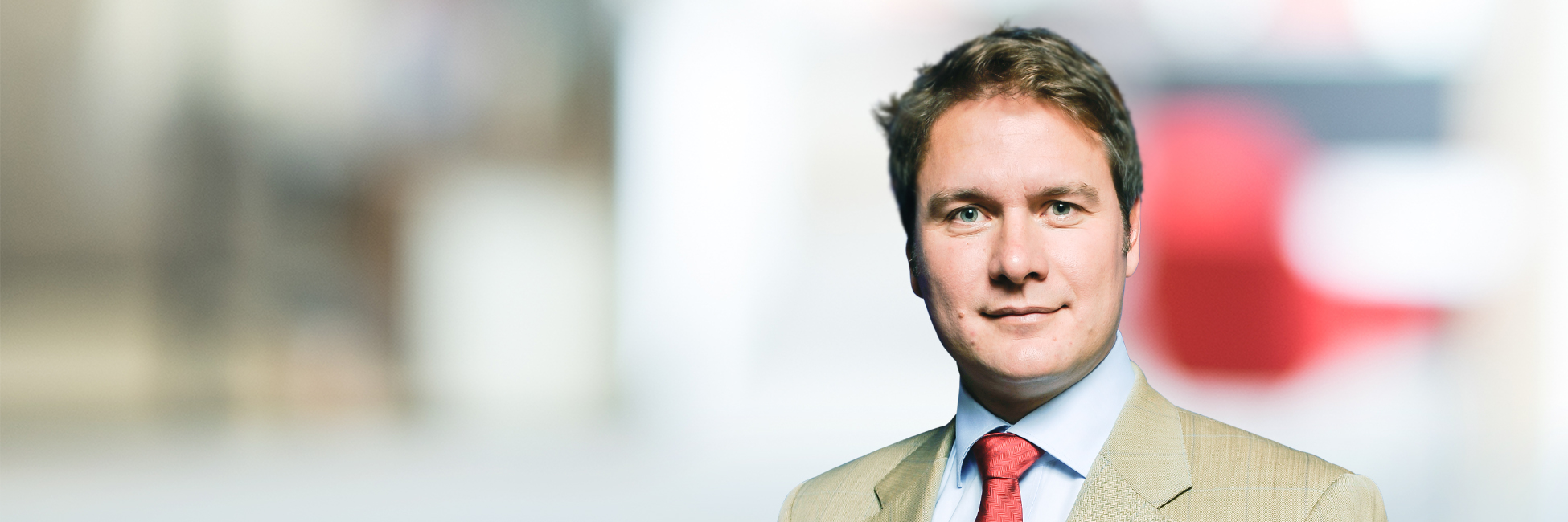 Headshot of Eduardo Giménez