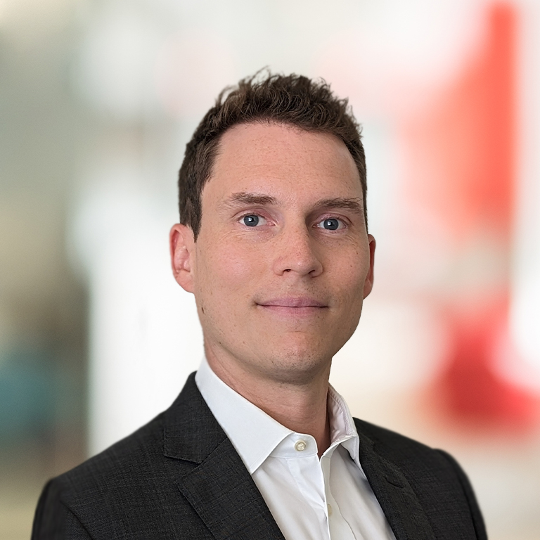 Headshot of Tim Lindner