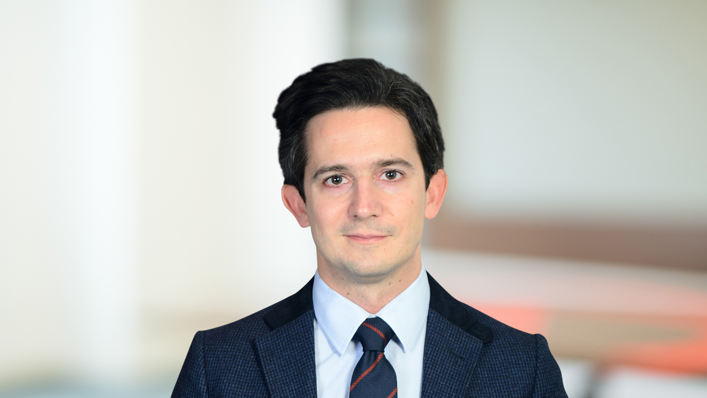 Headshot of Julien Bet