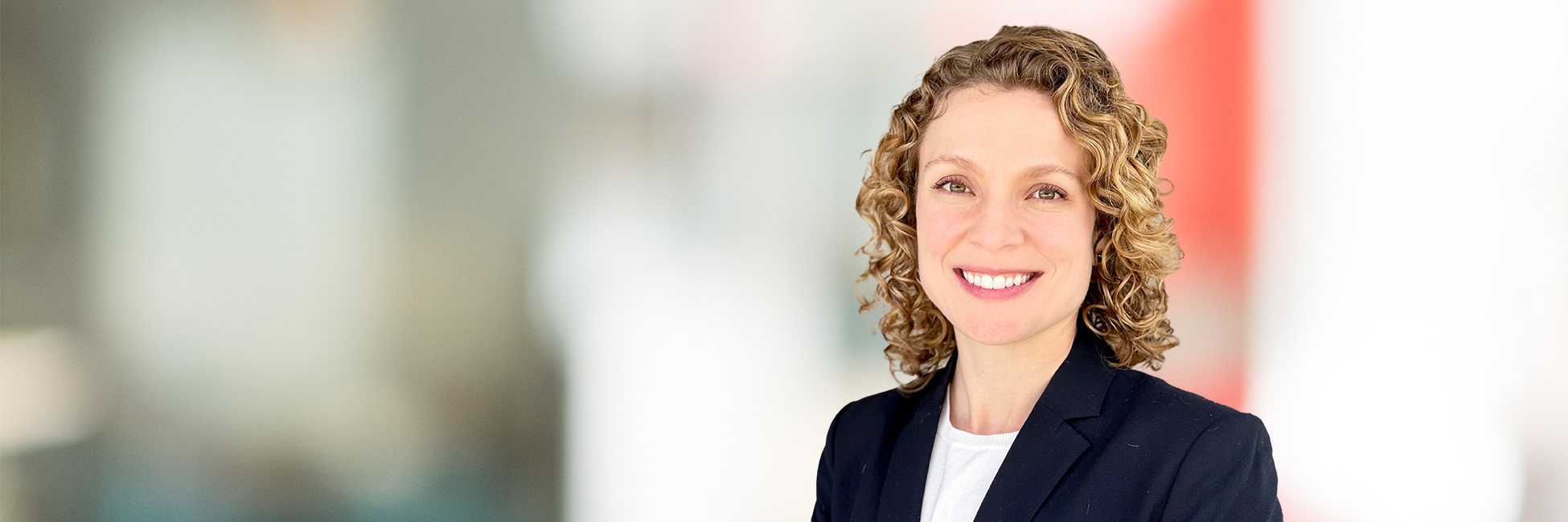 Headshot of Liz Ziccardi