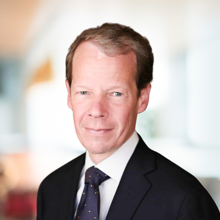 Headshot of Till Vestring