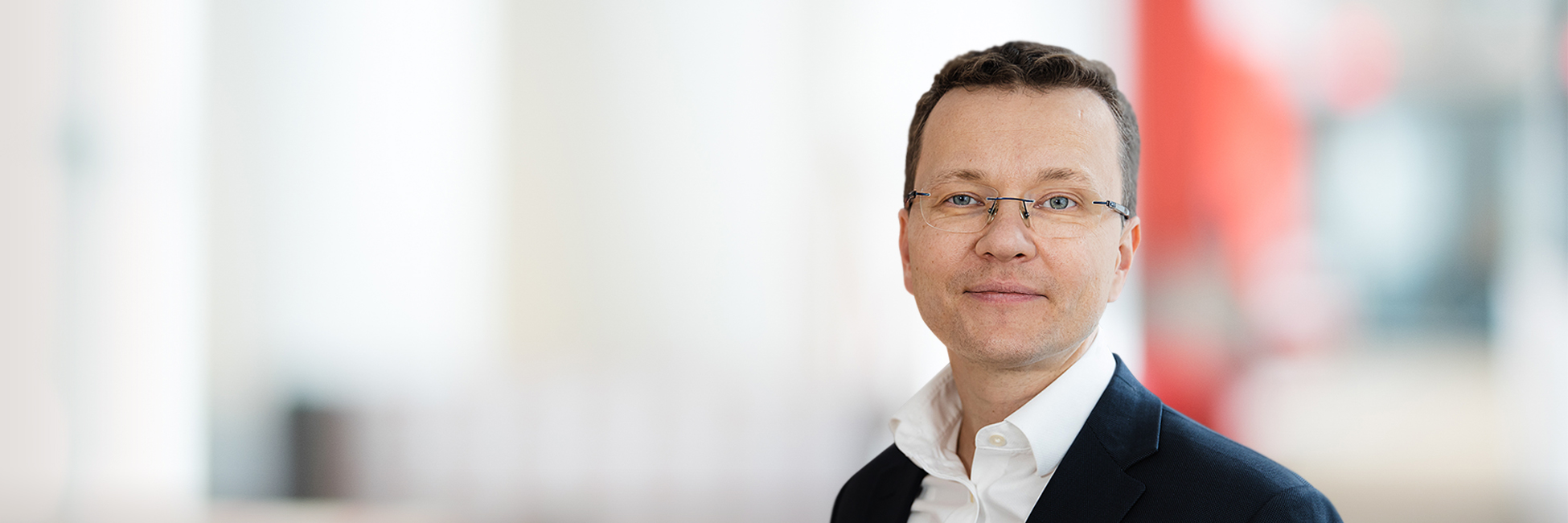 Headshot of Lauri Tumm