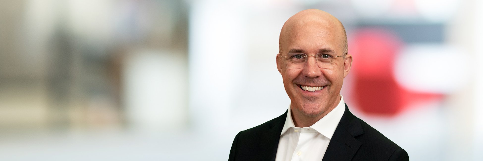 Headshot of Claus Helbing