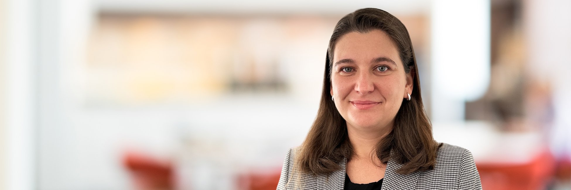 Headshot of Slavena Bardarova